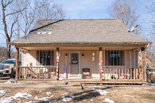 view of front of home with covered porch