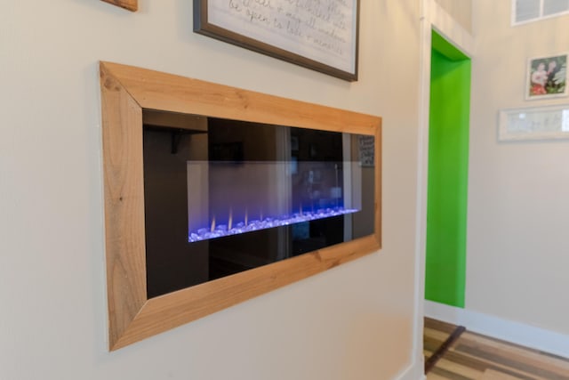 room details featuring hardwood / wood-style flooring