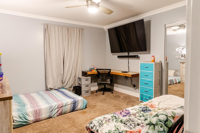 bedroom with ornamental molding, carpet flooring, and ceiling fan