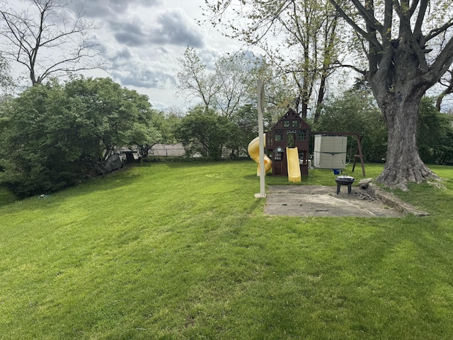 53 Brentwood Pl, Fort Thomas, KY 41075 - view of yard featuring a playground