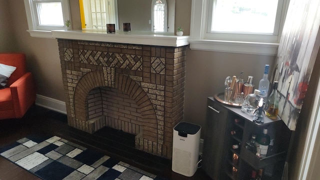 3009 Decoursey Ave, Covington, KY 41015 - detailed view of baseboards and wood finished floors