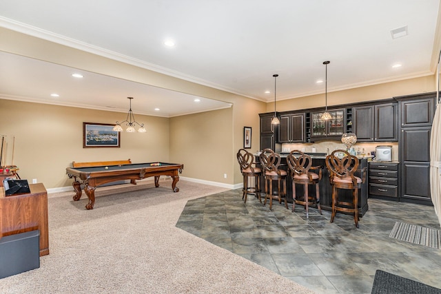 interior space featuring indoor bar, baseboards, carpet, decorative light fixtures, and recessed lighting