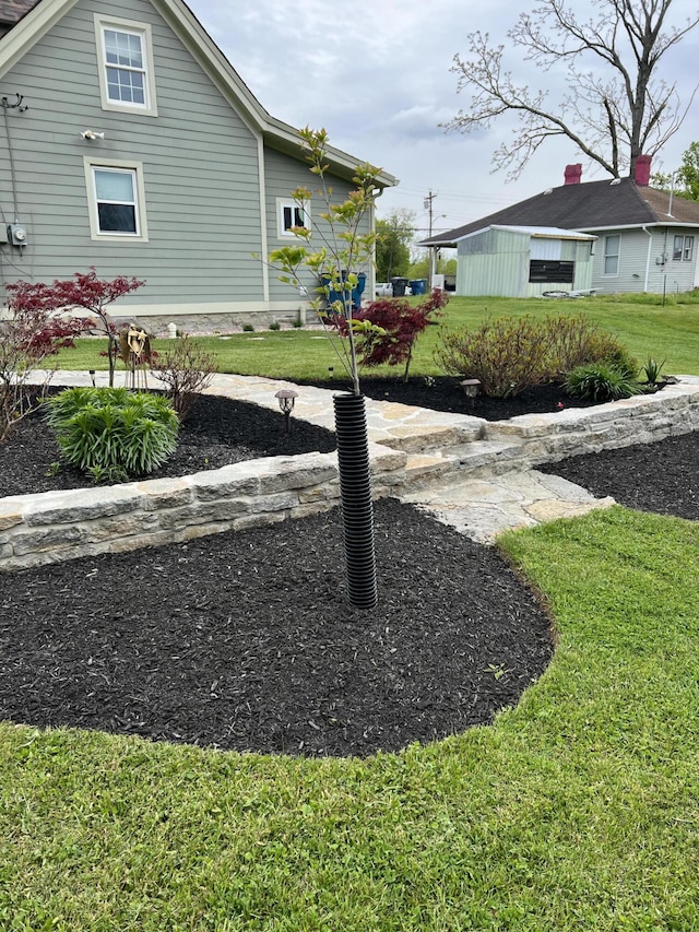 98 S Main St, Dry Ridge, KY 41035 - view of yard