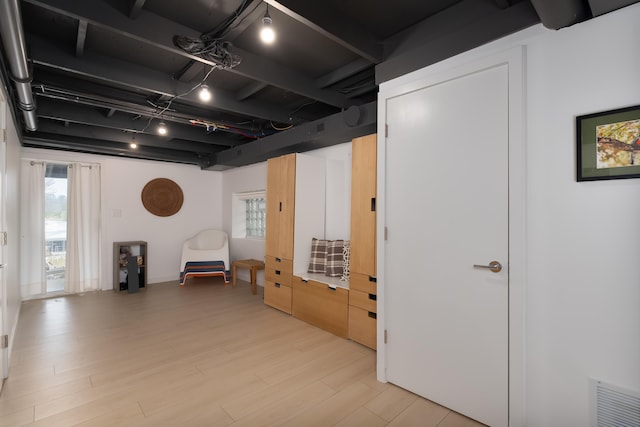 540 Summer Dr, Williamstown, KY 41097 - interior space with visible vents and light wood-type flooring