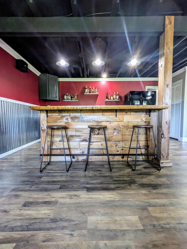 4400 Chipman Ridge Rd, Williamstown, KY 41097 - indoor dry bar with wood finished floors