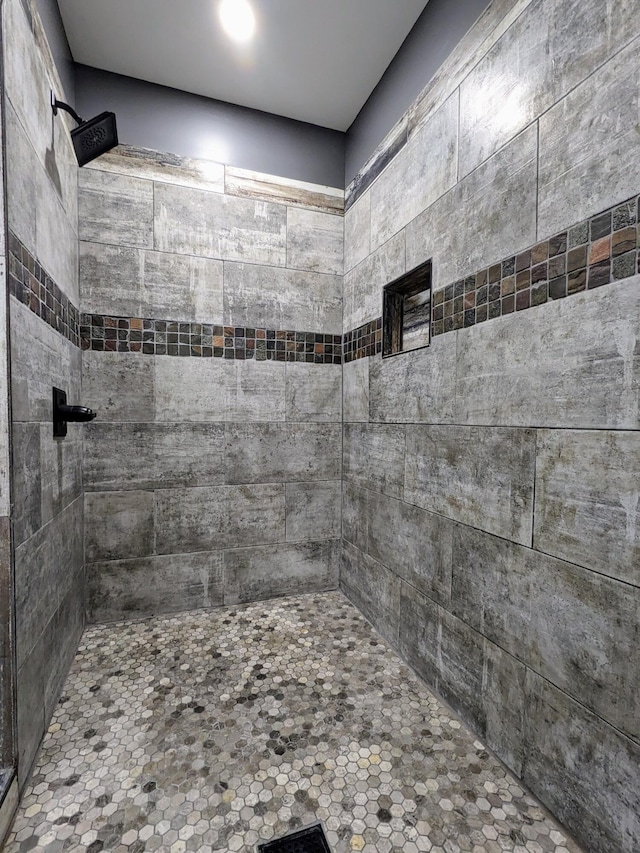 4400 Chipman Ridge Rd, Williamstown, KY 41097 - full bathroom featuring tiled shower