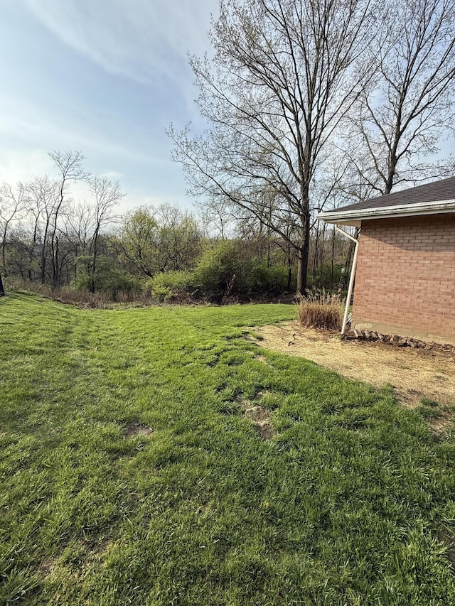 143 Capri Dr, Fort Thomas, KY 41075 - view of grassy yard