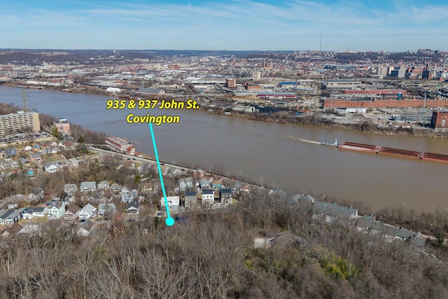 935 John St, Covington, KY 41016 - bird's eye view featuring a water view and a city view