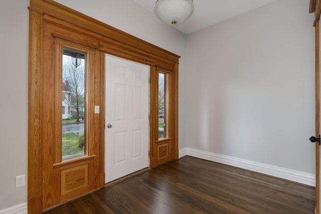 224 Wallace Ave, Covington, KY 41014 - entrance foyer with a wealth of natural light, dark wood-style flooring, and baseboards