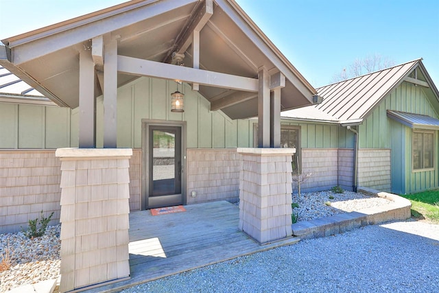 445 Elk Lake Resort Rd Unit 947-948, Owenton, KY 40359 - doorway to property with a standing seam roof, board and batten siding, a wooden deck, and a metal roof