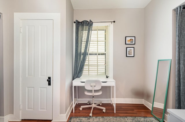 705 Bakewell St, Covington, KY 41011 - office featuring baseboards and dark wood-type flooring