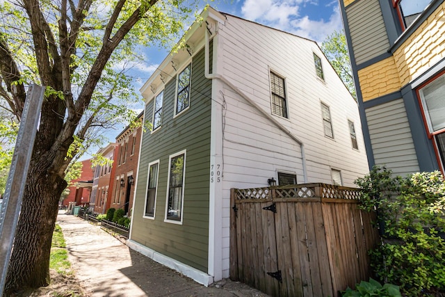 705 Bakewell St, Covington, KY 41011 - view of property exterior featuring fence and a gate