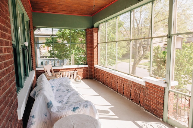 2225 Oakland Ave, Covington, KY 41015 - view of sunroom