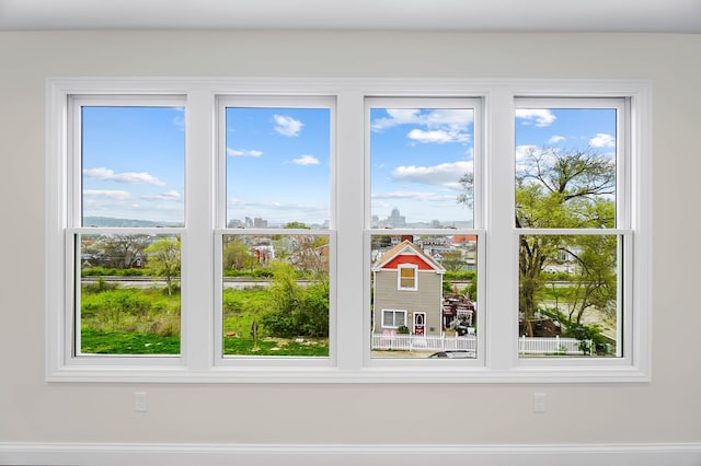 room details featuring a city view