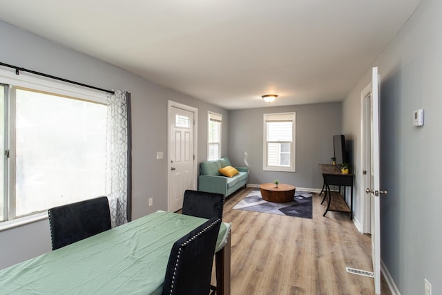 510 Fox St, Elsmere, KY 41018 - dining room with light wood-style floors and baseboards