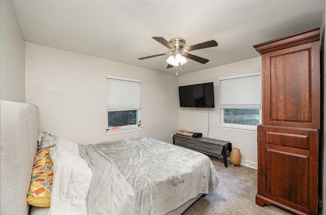 621 Edgecliff Rd, Covington, KY 41014 - carpeted bedroom featuring a ceiling fan and baseboards