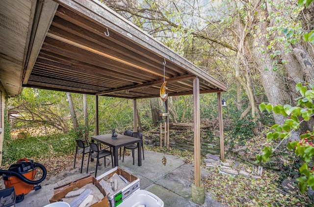 621 Edgecliff Rd, Covington, KY 41014 - view of patio / terrace with outdoor dining area