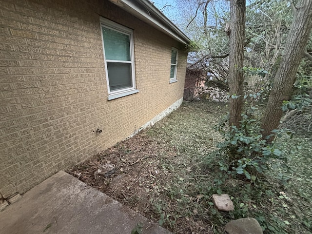 621 Edgecliff Rd, Covington, KY 41014 - view of home's exterior with crawl space and brick siding