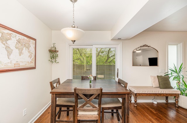 2810 Dry Ridge Ct, Villa Hills, KY 41017 - dining room featuring baseboards, wood finished floors, and visible vents