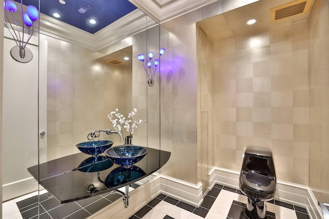 100 W Rivercenter Blvd Unit Ph3B, Covington, KY 41011