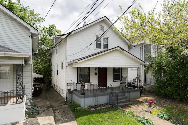 view of front of home featuring a porch