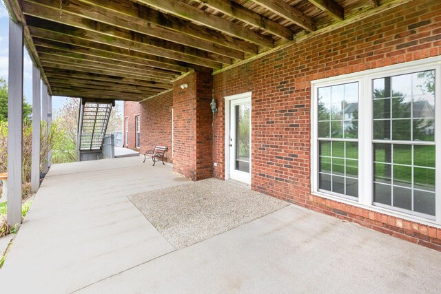 2600 Sunningdale Pl E, La Grange, KY 40031 - view of patio / terrace