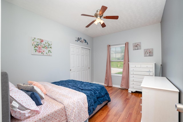 47 Nicole Dr, Independence, KY 41051 - bedroom featuring light wood-style flooring, a closet, a ceiling fan, and baseboards