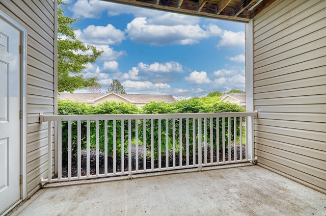 517 Ivy Ridge Dr, Cold Spring, KY 41076 - view of balcony