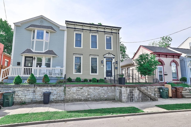 view of front of house