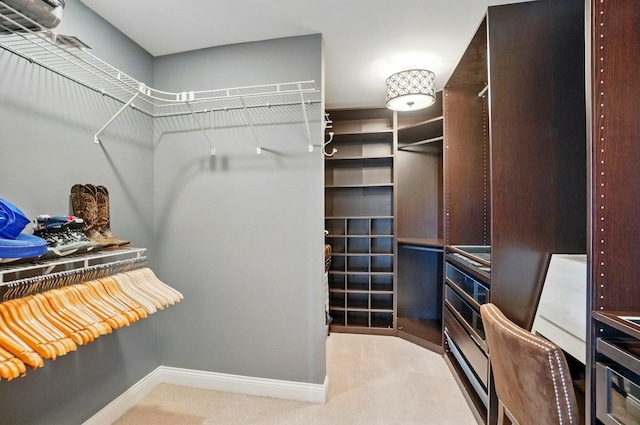 516 Western Ave, Covington, KY 41011 - spacious closet featuring carpet flooring