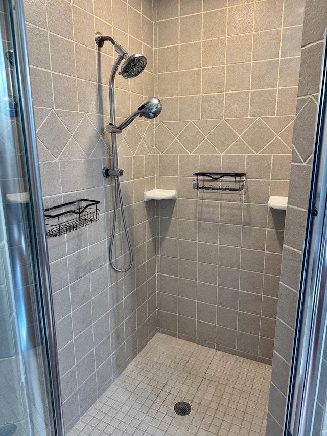 410 Links View Dr, Butler, KY 41006 - bathroom with a shower stall