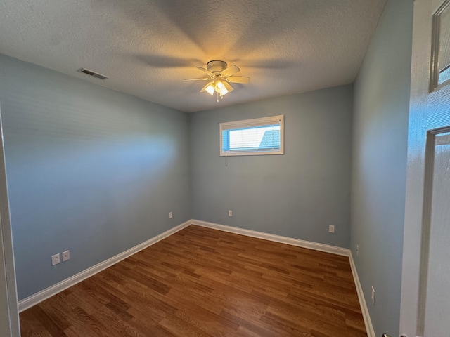 410 Links View Dr, Butler, KY 41006 - unfurnished room featuring wood finished floors, ceiling fan, a textured ceiling, and baseboards