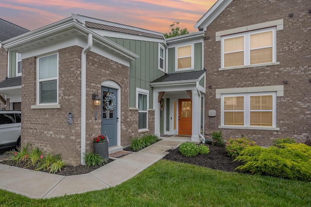 2263 Piazza Rdg, Covington, KY 41017 - view of front of house featuring board and batten siding