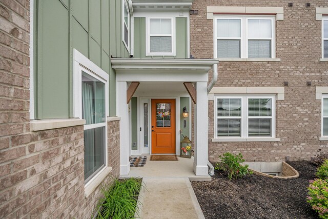 2263 Piazza Rdg, Covington, KY 41017 - property entrance with brick siding and board and batten siding