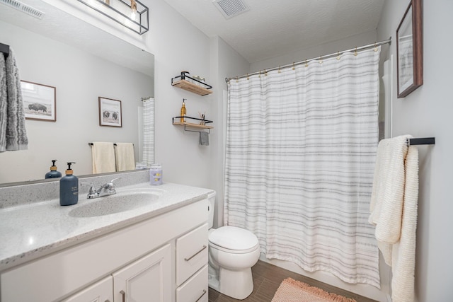 2263 Piazza Rdg, Covington, KY 41017 - bathroom with vanity, toilet, and a shower with curtain