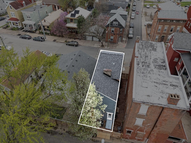 1102 Lee St, Covington, KY 41011 - aerial view of residential area with property boundaries highlighted