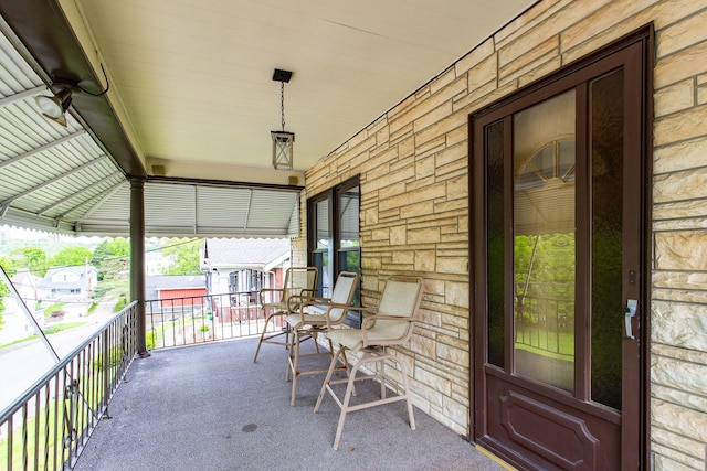 1101 Mckinney Ave, Dayton, KY 41074 - balcony featuring covered porch