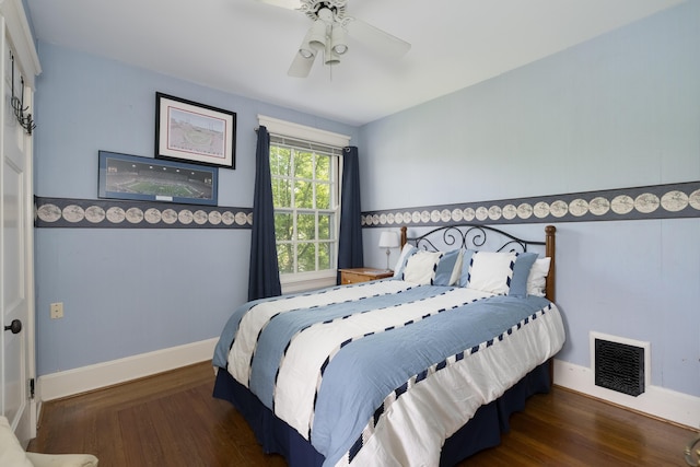 69 Linden Ave, Fort Thomas, KY 41075 - bedroom featuring wood finished floors, baseboards, and a ceiling fan