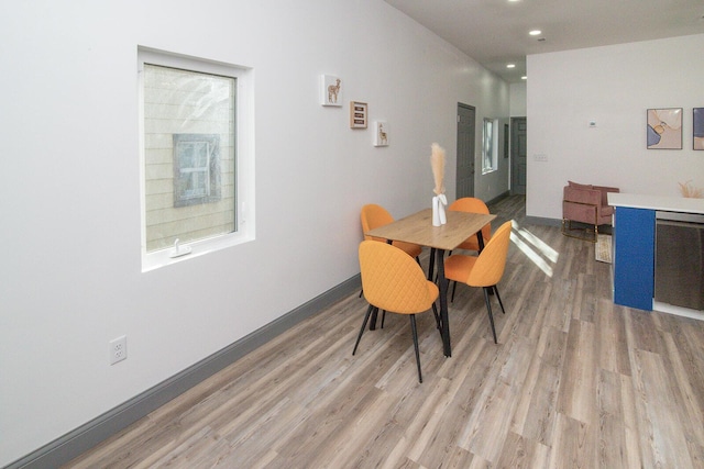 1510 Kavanaugh St, Covington, KY 41011 - dining space with light wood-style floors and recessed lighting