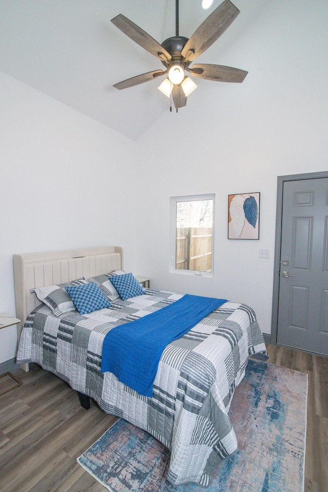1510 Kavanaugh St, Covington, KY 41011 - bedroom with wood finished floors, vaulted ceiling, and a ceiling fan