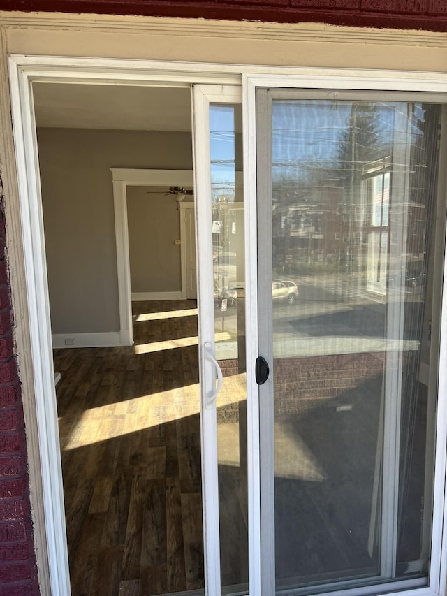 417 W 19th St, Covington, KY 41014 - view of property entrance