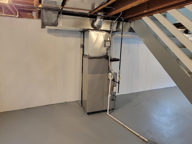 3157 Woodward St, Erlanger, KY 41018 - unfinished below grade area with heating unit