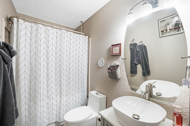 1706 Banklick St, Covington, KY 41011 - bathroom featuring a textured wall, a shower with shower curtain, toilet, and vanity