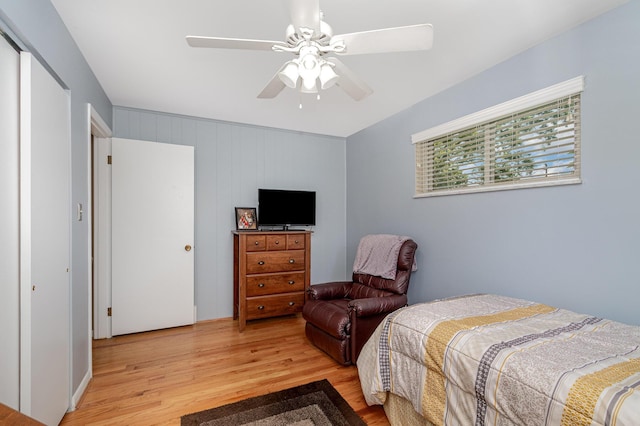 2534 Buttermilk Pike, Fort Mitchell, KY 41017 - bedroom featuring light wood-type flooring and ceiling fan