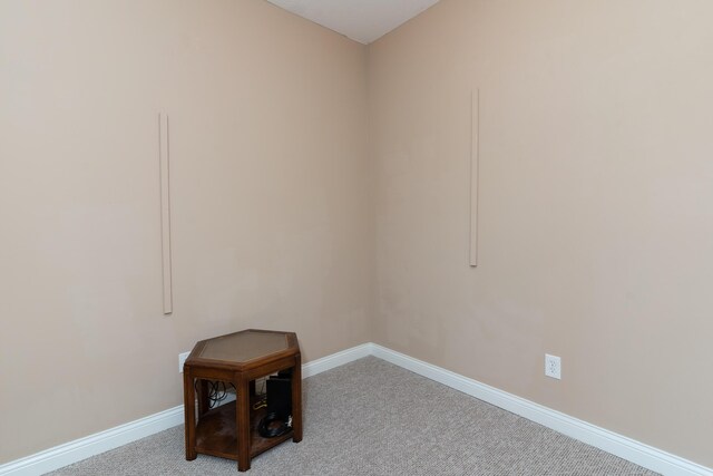 567 Riverpointe Dr Unit 11, Dayton, KY 41074 - carpeted empty room featuring baseboards