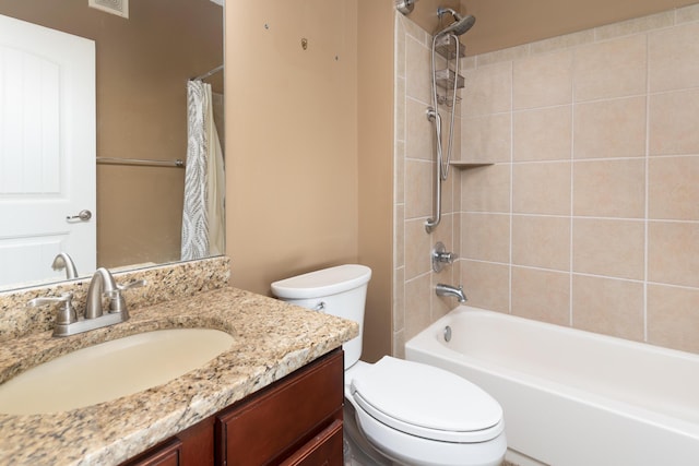 567 Riverpointe Dr Unit 11, Dayton, KY 41074 - bathroom featuring toilet, vanity, and shower / tub combo with curtain