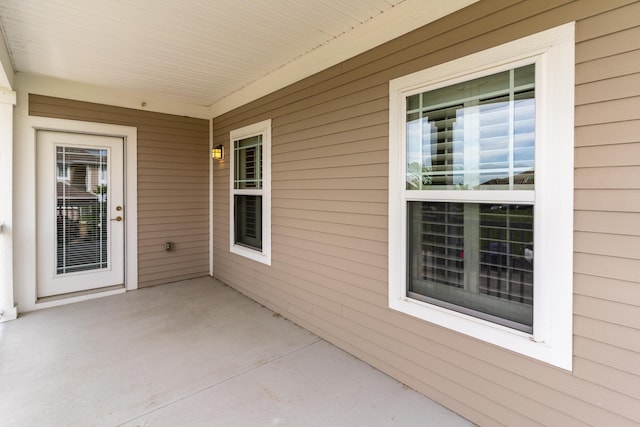 567 Riverpointe Dr Unit 11, Dayton, KY 41074 - view of patio / terrace