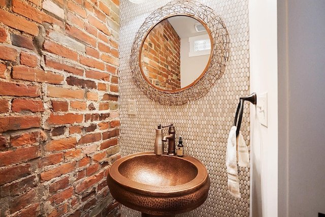 519 Greenup St Unit A, Covington, KY 41011 - bathroom with a sink