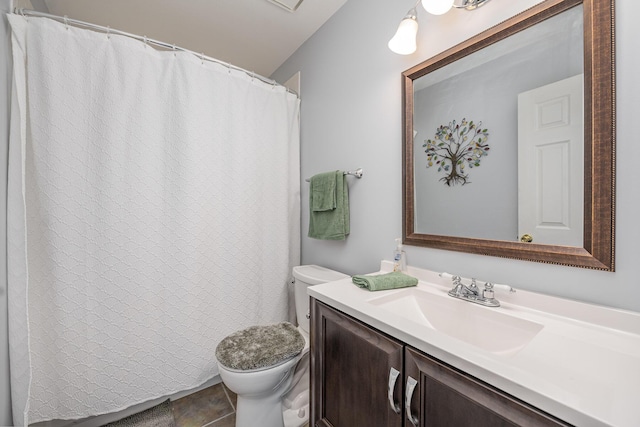 8 Whispering Woods Ln, Alexandria, KY 41001 - full bath featuring toilet, vanity, tile patterned flooring, and a shower with curtain