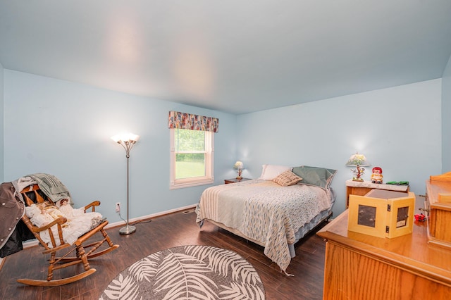8 Whispering Woods Ln, Alexandria, KY 41001 - bedroom featuring wood finished floors and baseboards